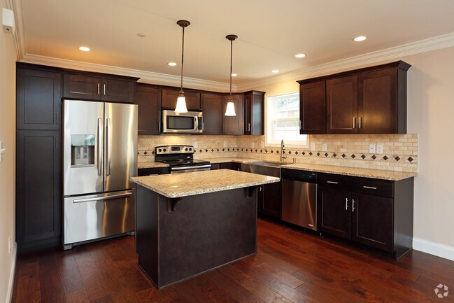 Kitchen - Kings Point Townhomes
