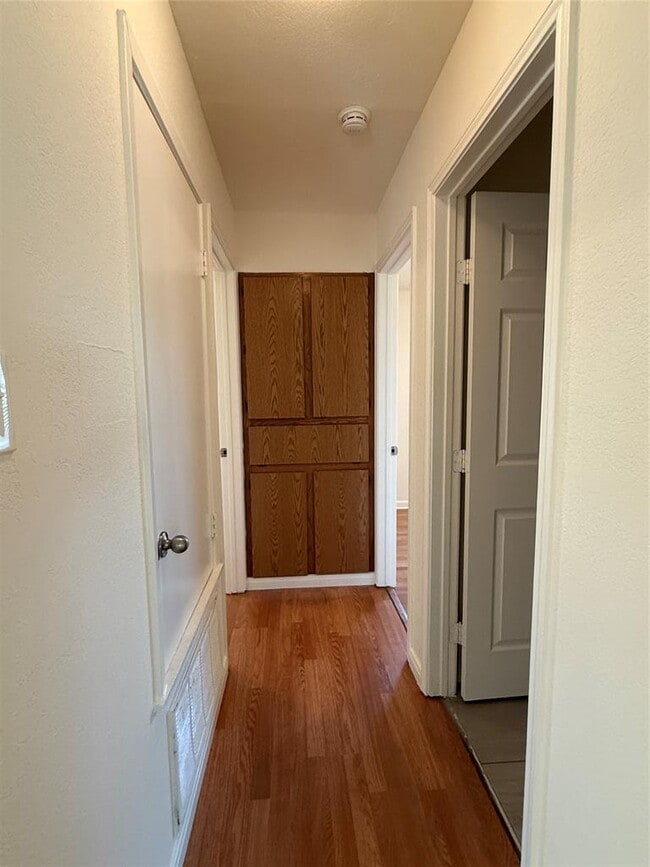 Photo - 314 Raintree Dr