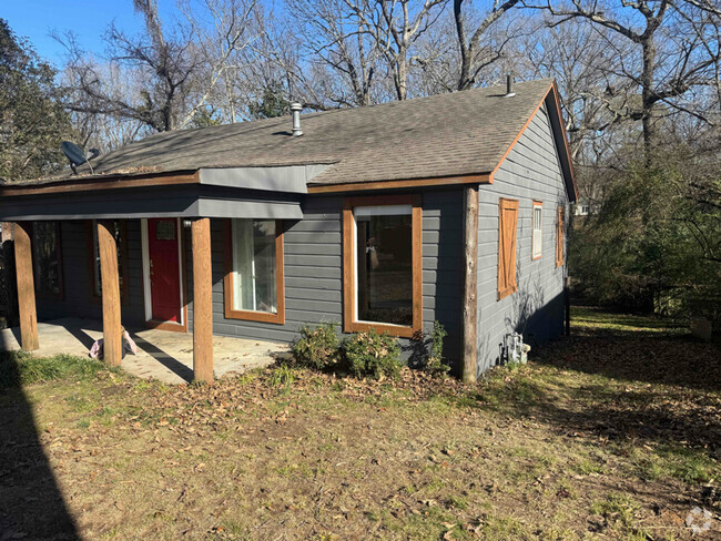 Building Photo - 1816 Maple Ave Rental