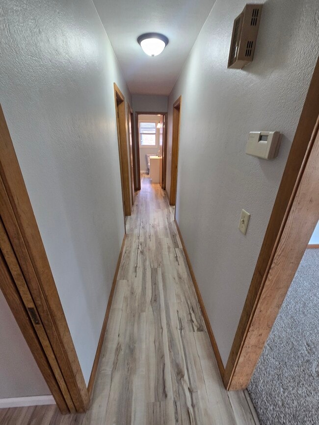 Photo - 103 W Chandler St