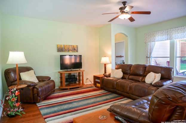 Photo - 133 Shadow Knolls