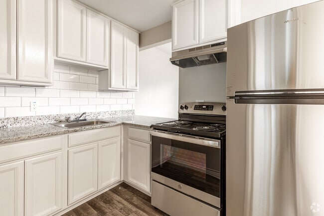 Kitchen - Oak Street Flats: Leasing Specials! Ranch ... Apartments