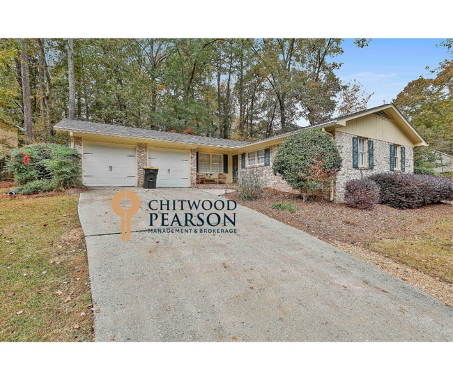 Building Photo - Renovated Peachtree City Ranch Close to Ev...