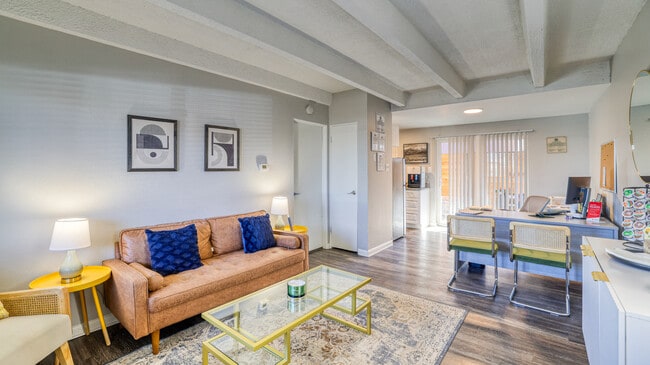 Photo - 1600 S Albion