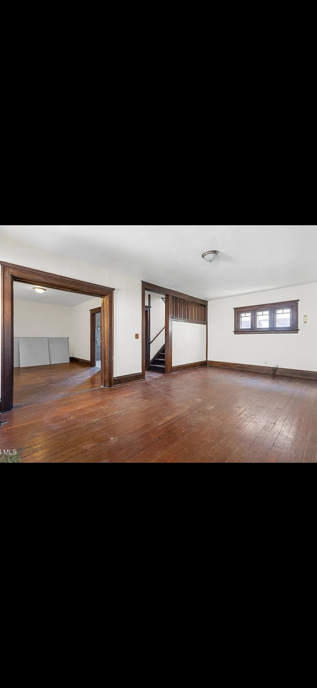 Photo - 421 Cincinnati St