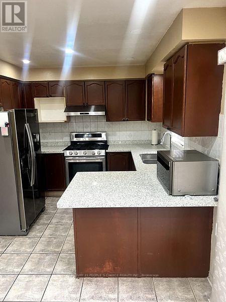 Photo - 29 Hollowgrove Blvd