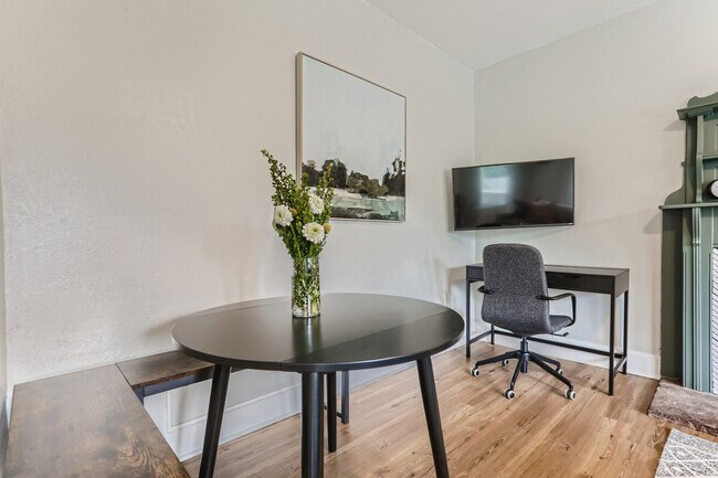 Photo - 1073 N Downing St Unidad ID1026245P