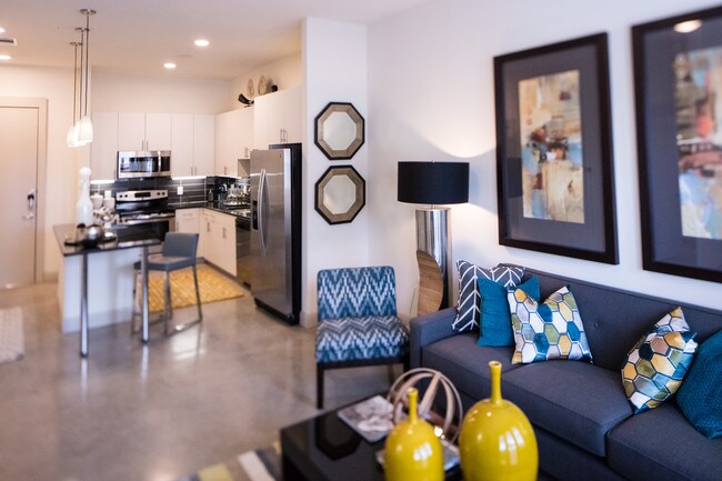 Photo - Magnolia on Park