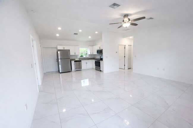 Photo - Beautiful 3 bedroom home Sw Lehigh Acres