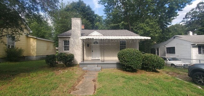 Building Photo - 2705 Ludwig St