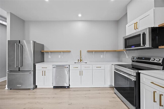 Photo - 1109 E Carson St