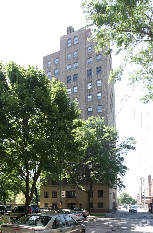 Photo - 1321 E 56th St