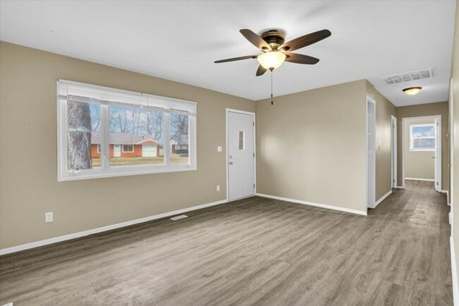 Photo - Updated & Spacious 4 Bedroom home in Urbana - Available Now