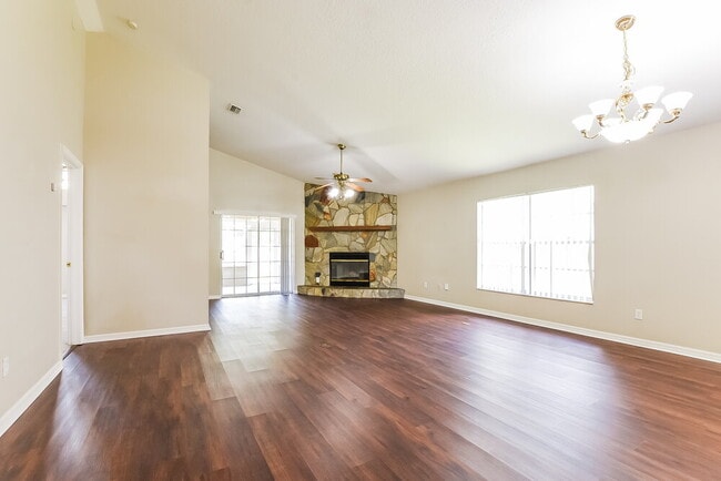 Photo - 1060 Covington St
