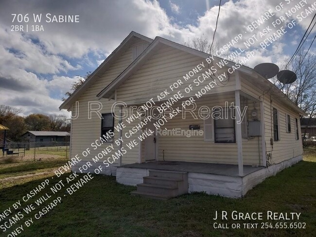 Photo - 706 W Sabine St