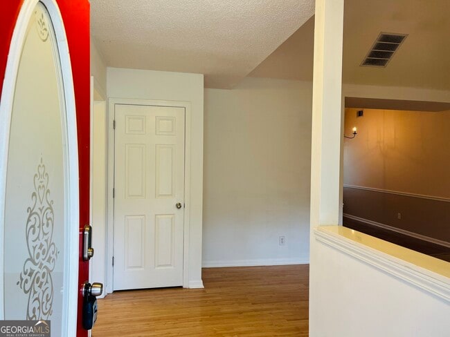 Photo - 145 Riverside Dr