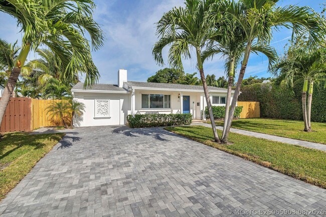 Photo - 375 Leigh Rd