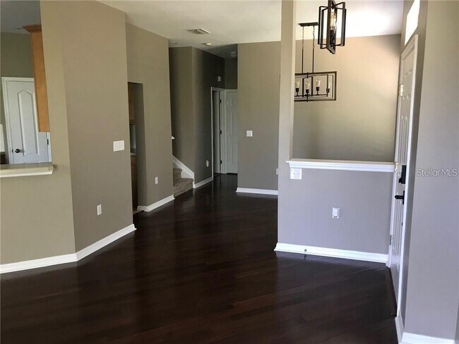 7542 Red Mill Cir