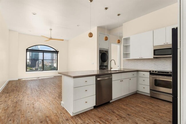 Photo - 507 Sabine St Unidad 806 Rental