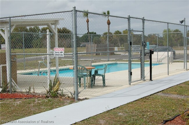 Photo - 307 Golf Villas Ct NW