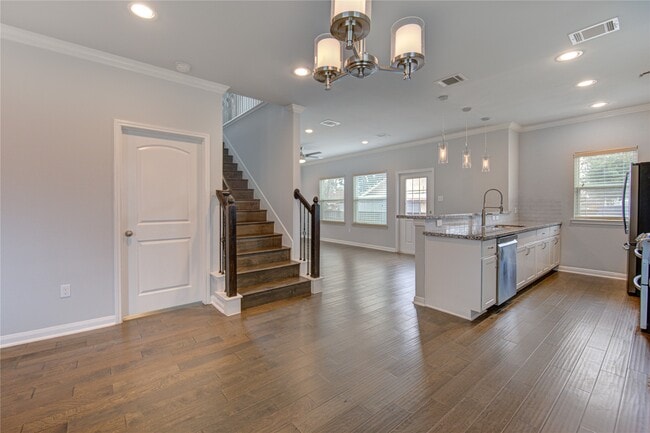 Photo - 1115 Bunton St