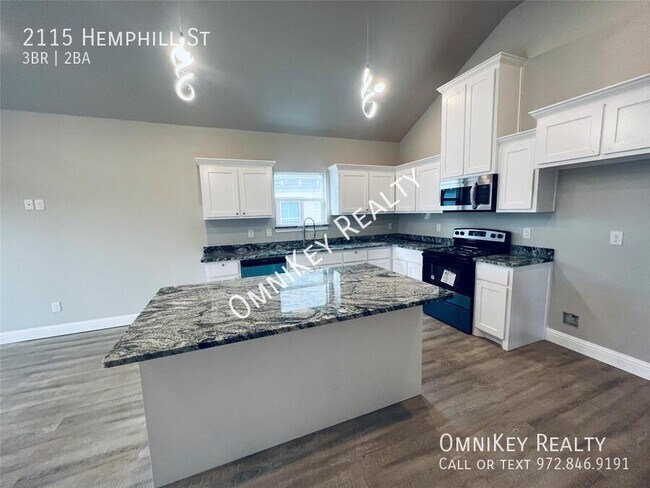 Photo - 2115 Hemphill St
