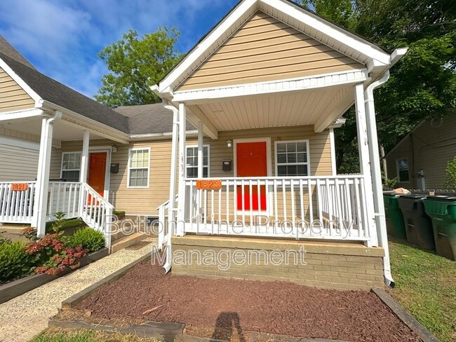 Photo - 1823 Union St