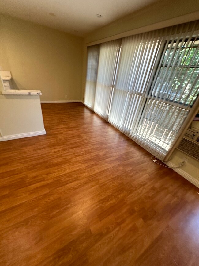 Photo - 8347 Blackburn Ave