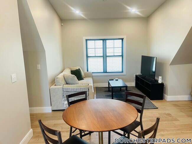 Photo - 9 Carlisle St Unit 3