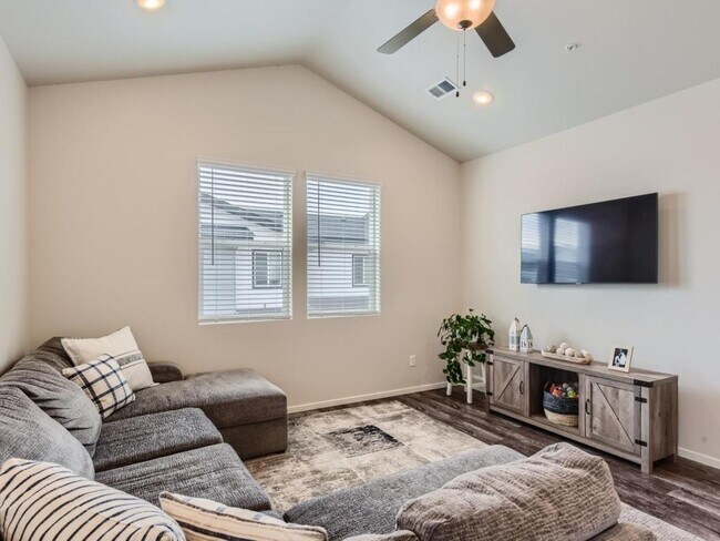 Photo - 2290 Setting Sun Dr Unit 1