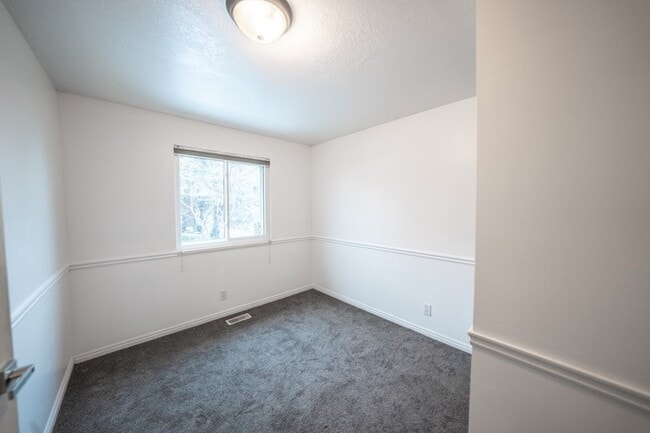 1867 S Main St