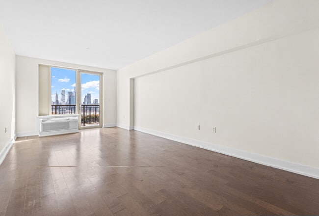 Photo - 3312 Hudson Ave Unit 12F