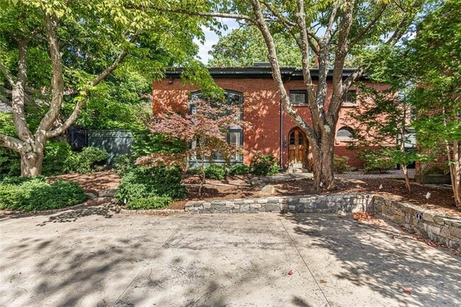 193 Hope St Unit 3