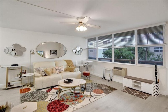 Photo - 101 N Birch Rd Unit 303