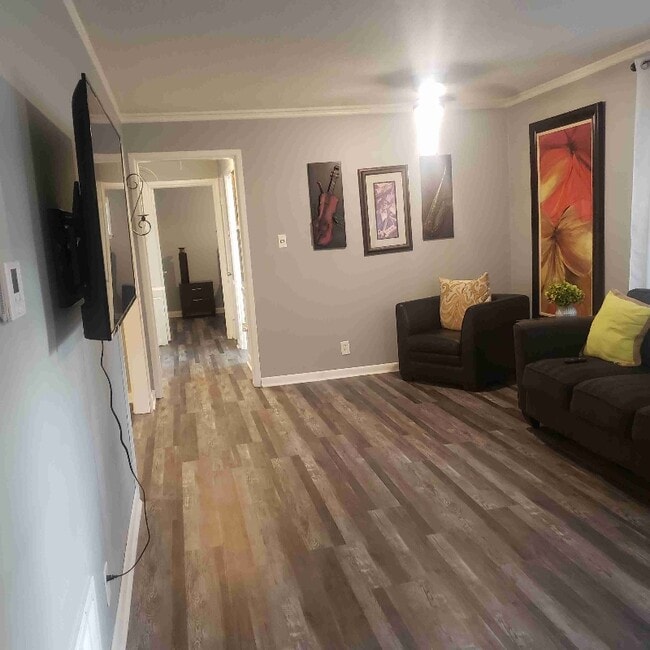 45 Glenmere Dr
