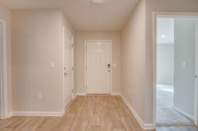 Photo - Lakeshore Preserve 3BR Home with Garage – ...