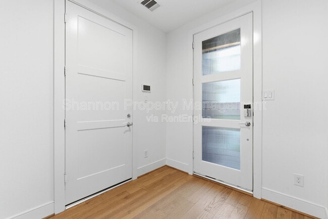 Photo - 2412 Canal St Unit # L