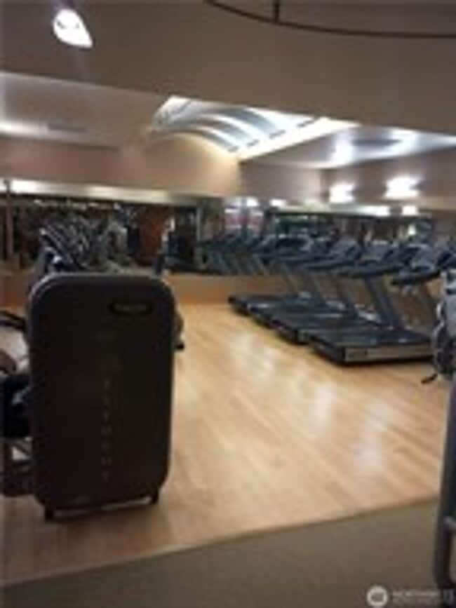 Photo - 2Bd/1.75Ba Bellevue Condo Unit 2007