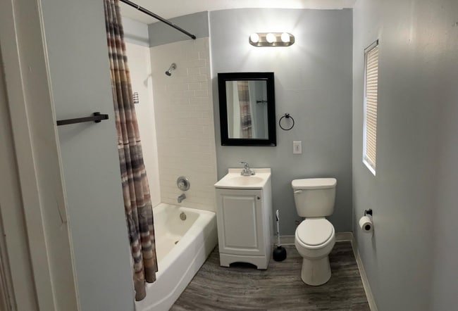 Photo - 1726 Ryar Rd