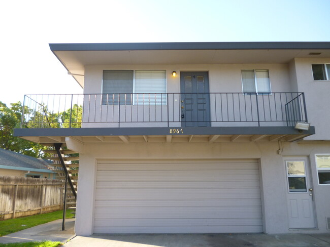 Upstairs Condo - Upstairs Condo