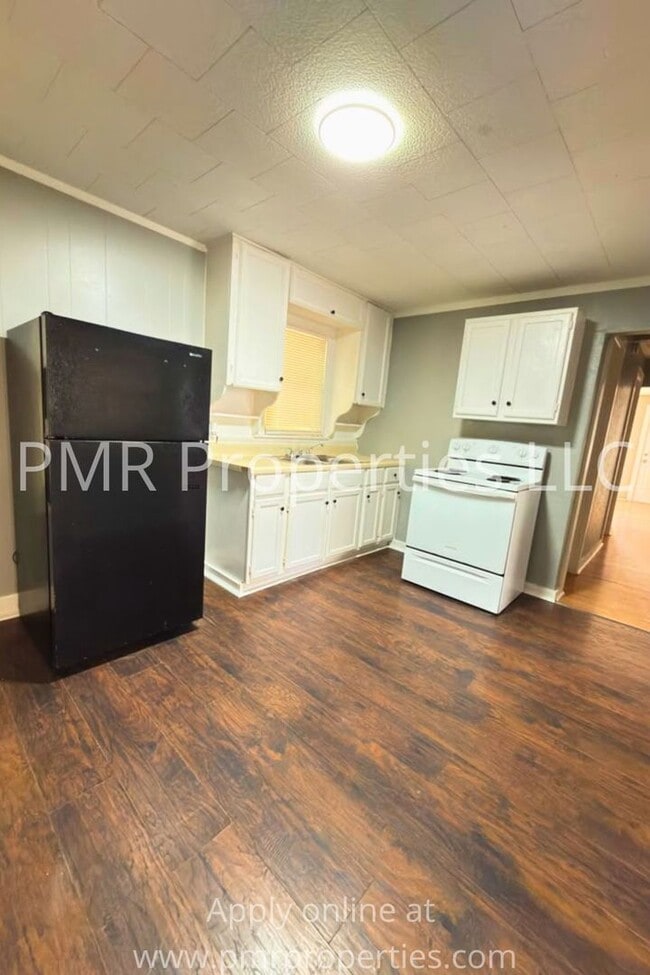 Photo - 209 NW 6th St Unit Upper