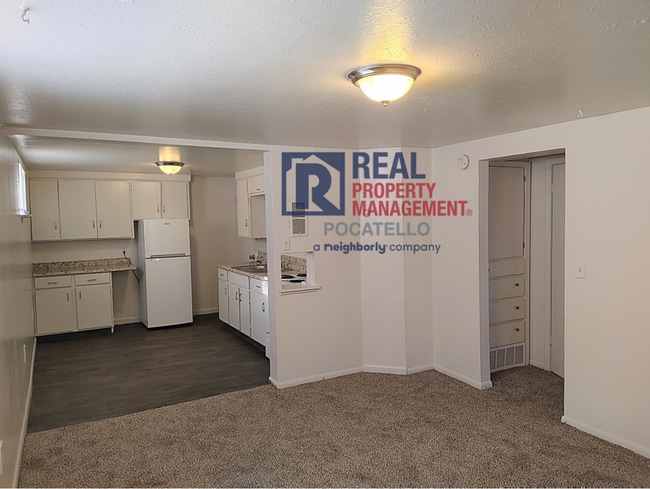 Photo - 355 S Hayes Ave Unit 355 S Hayes (downstairs)