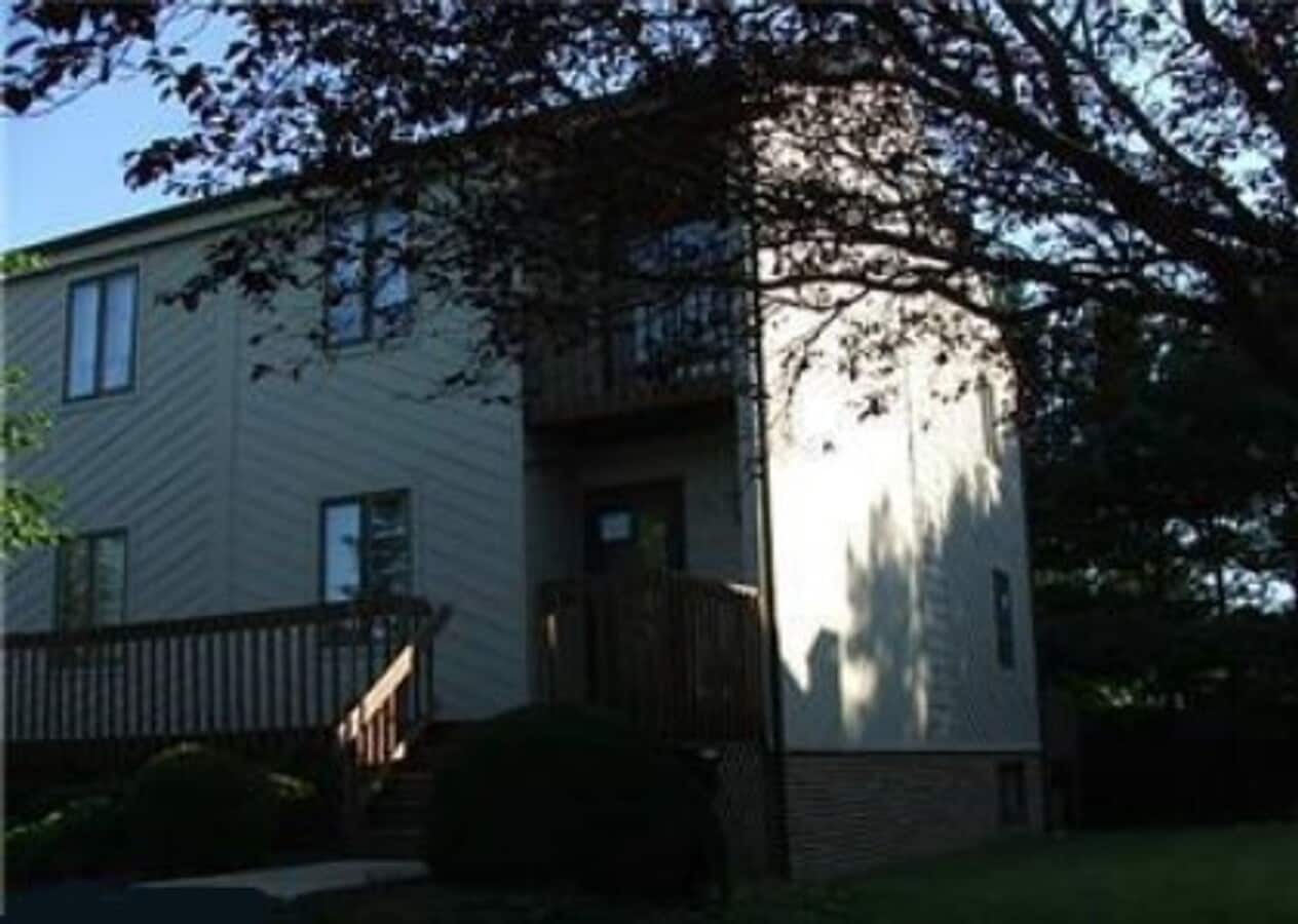 Photo - 91 Chatham Ct