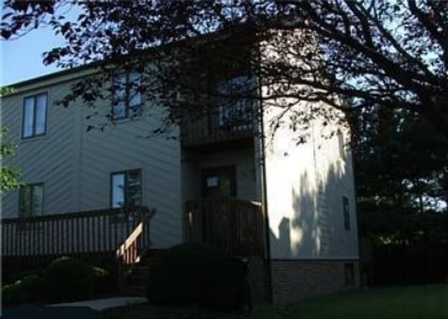 Building Photo - 91 Chatham Ct