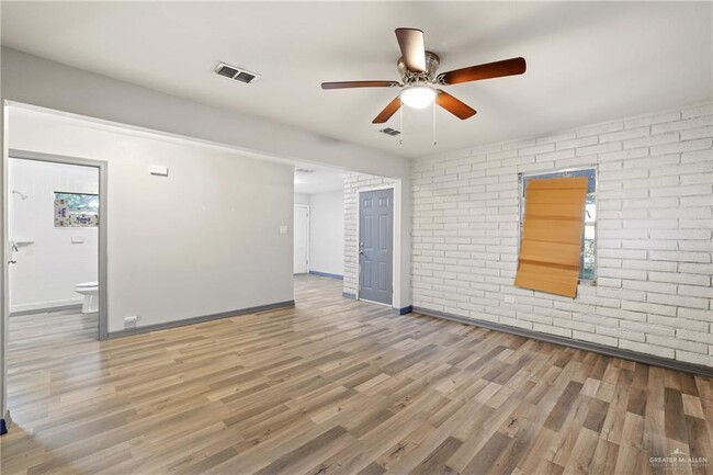 Photo - 18 S 26th St