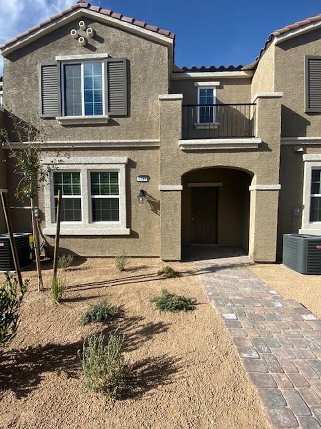 HENDERSON TOWNHOUSE! 3 BEDROOM PLUS LARGE ... - HENDERSON TOWNHOUSE! 3 BEDROOM PLUS LARGE ...