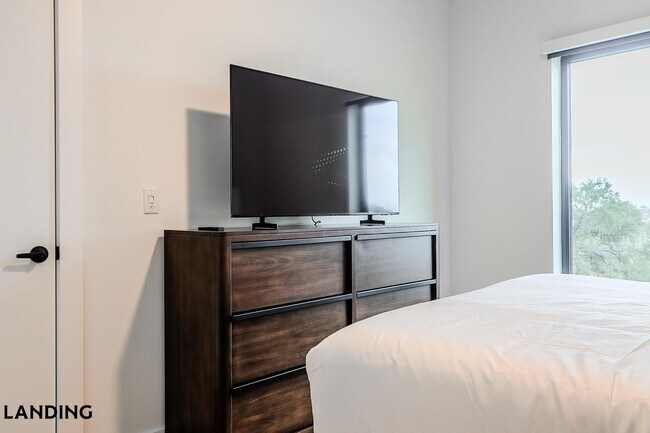 Photo - 2623 Keene St Unit 513