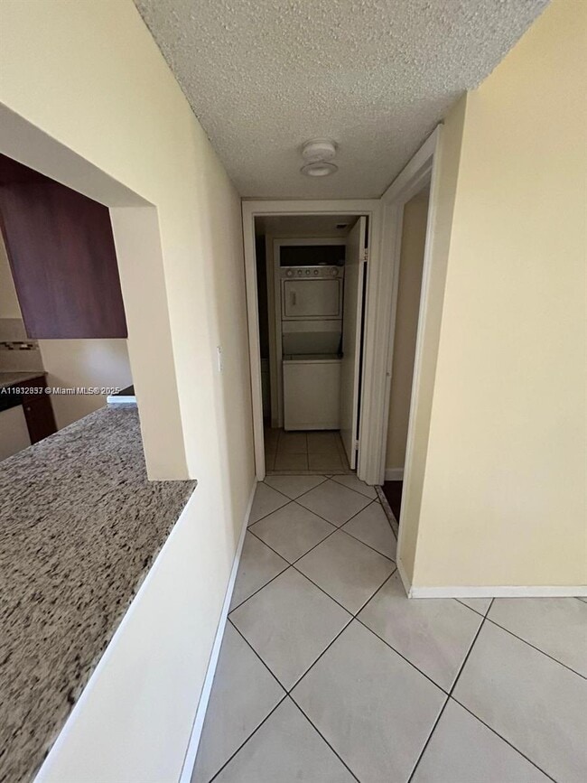 Photo - 189 Lakeview Dr Unit 103