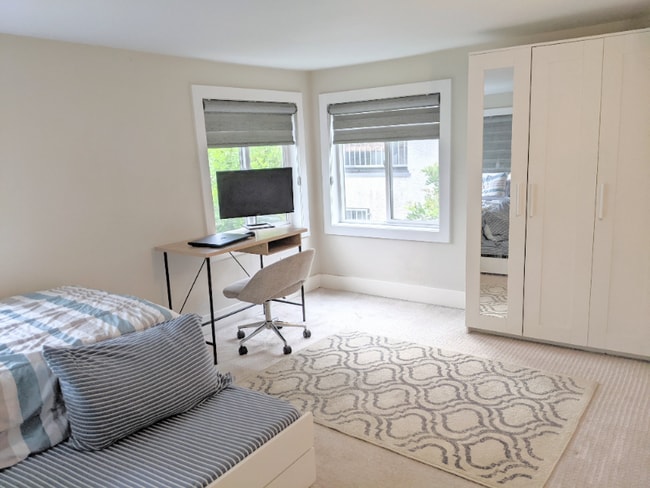 Photo - 835 N Raymond Ave