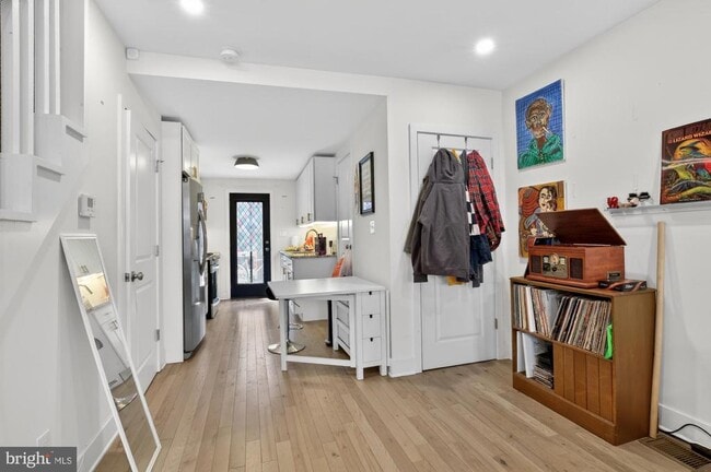 Photo - 1742 Dorrance St